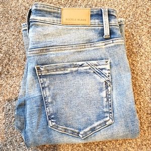 Buckle Black #75 straight leg jeans